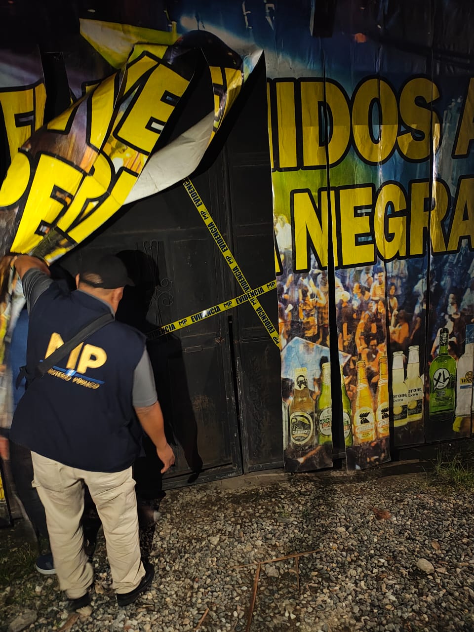 Durante allanamientos del MP y PNC se clausuraron clubes nocturnos en Baja Verapaz. (Foto Prensa Libre: Policía Nacional Civil)