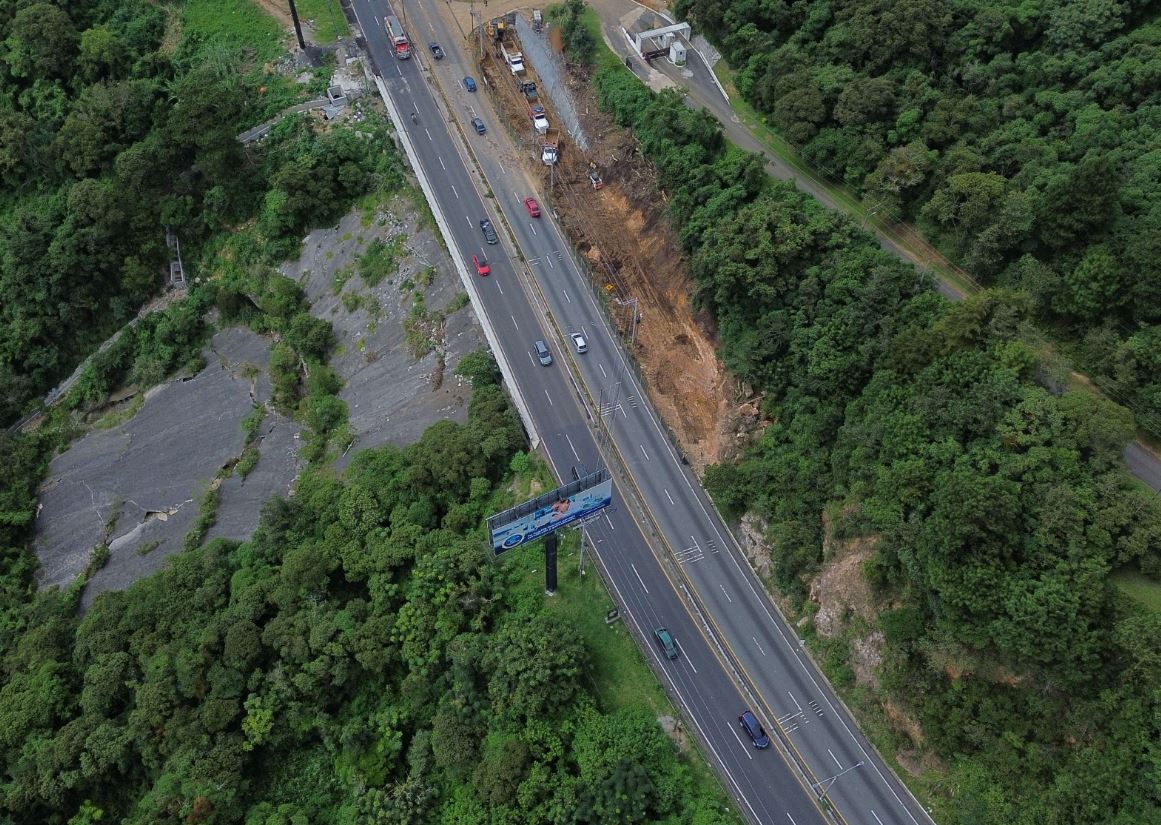 Cierre en km 11.5 de carretera a El Salvador