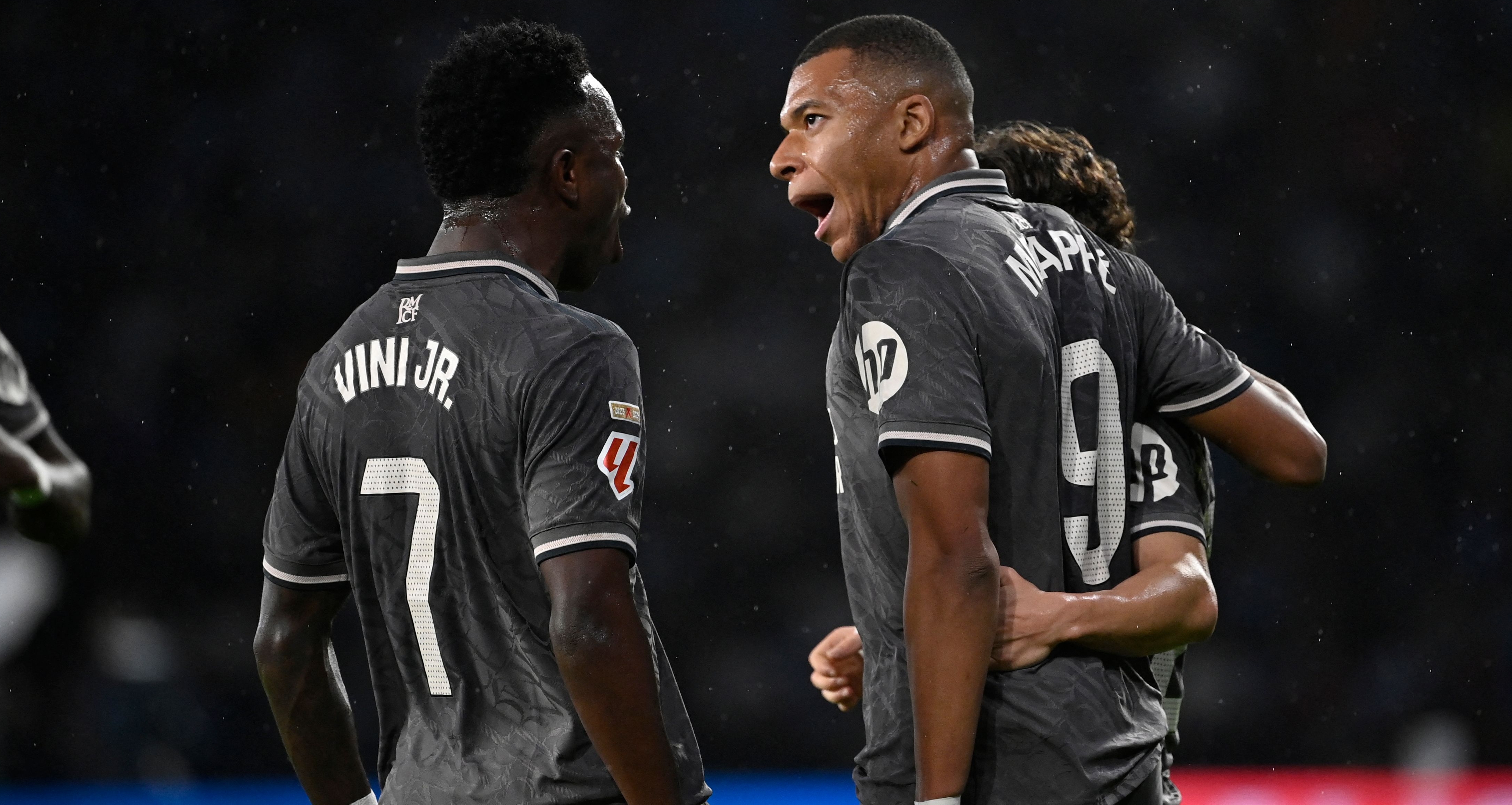 Kylian Mbappe y  Vinicius Junior, fueron los artífices de la victoria del Real Madrid. (Foto: Prensa Libre AFP).