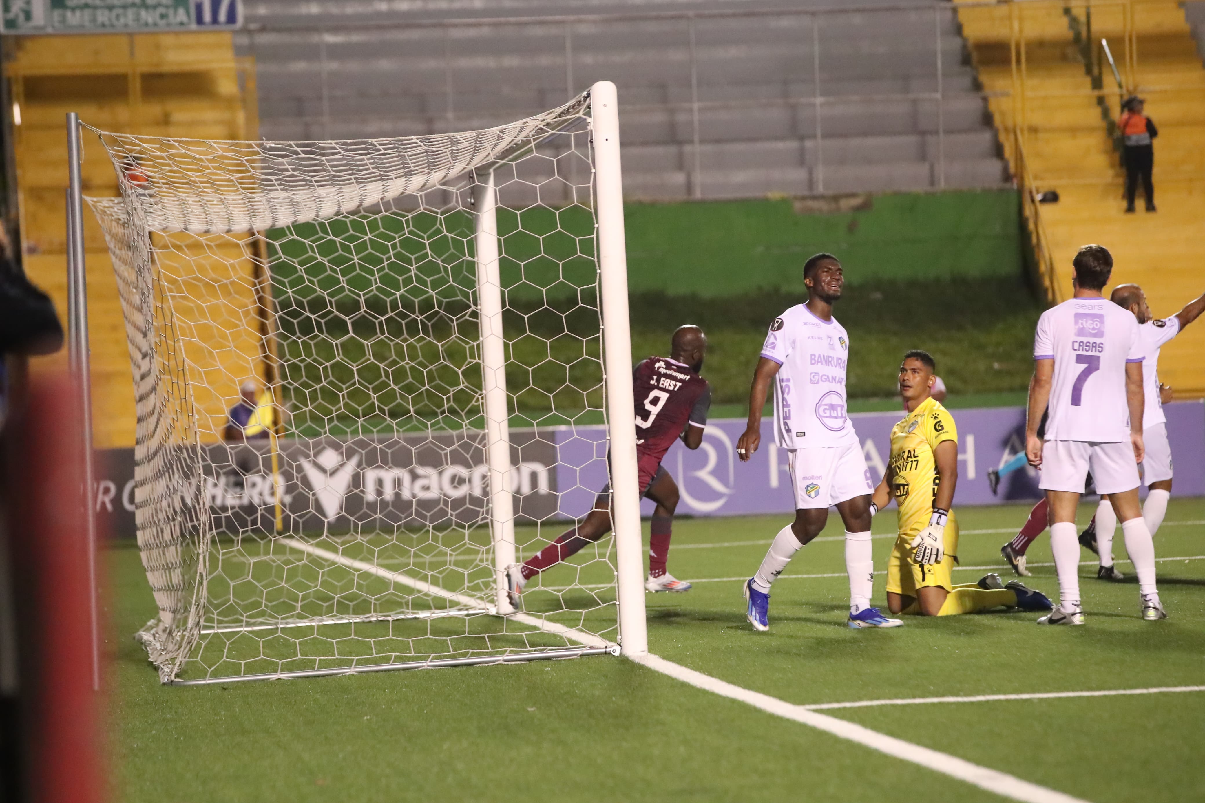 El equipo de Comunicaciones se enfrentó a Saprissa en el Cementos Progreso.