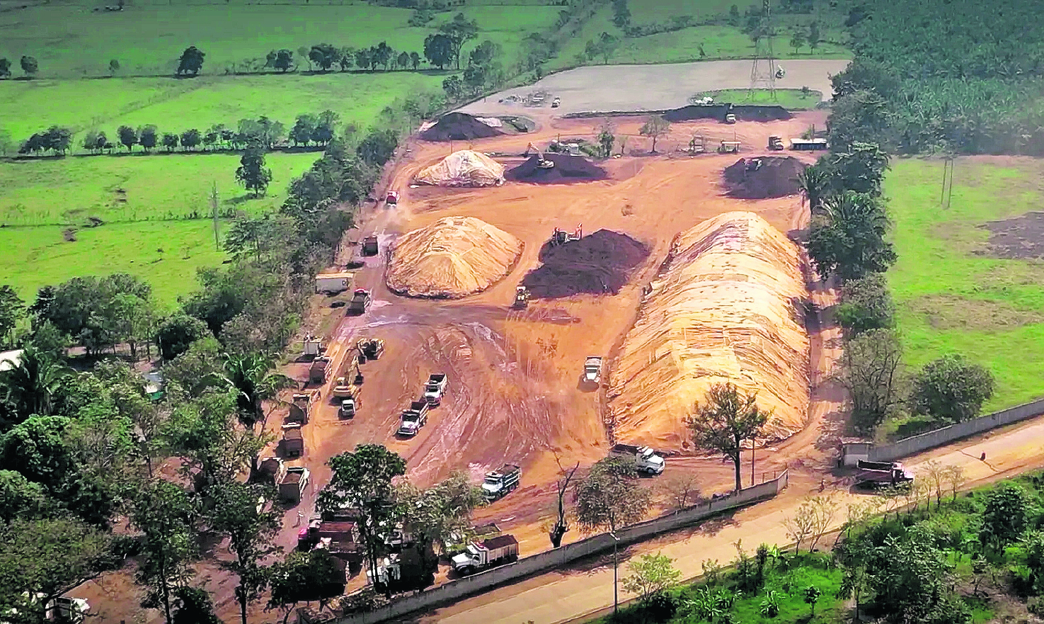 Minera Mayaniquel campos mineros