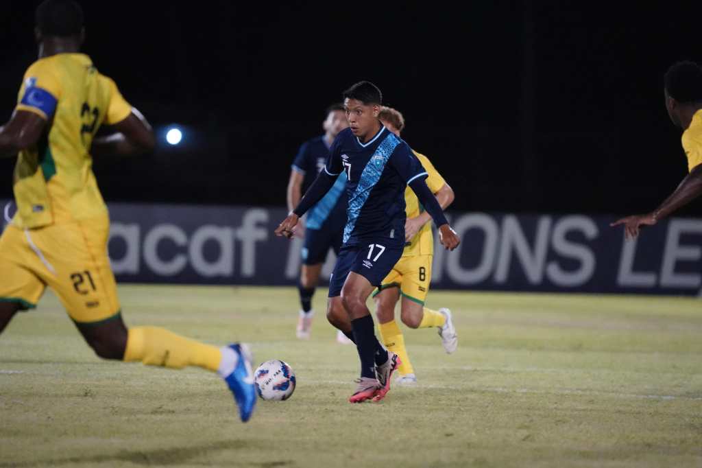 Óscar Castellanos is the second player from Guatemala in Guyana. 