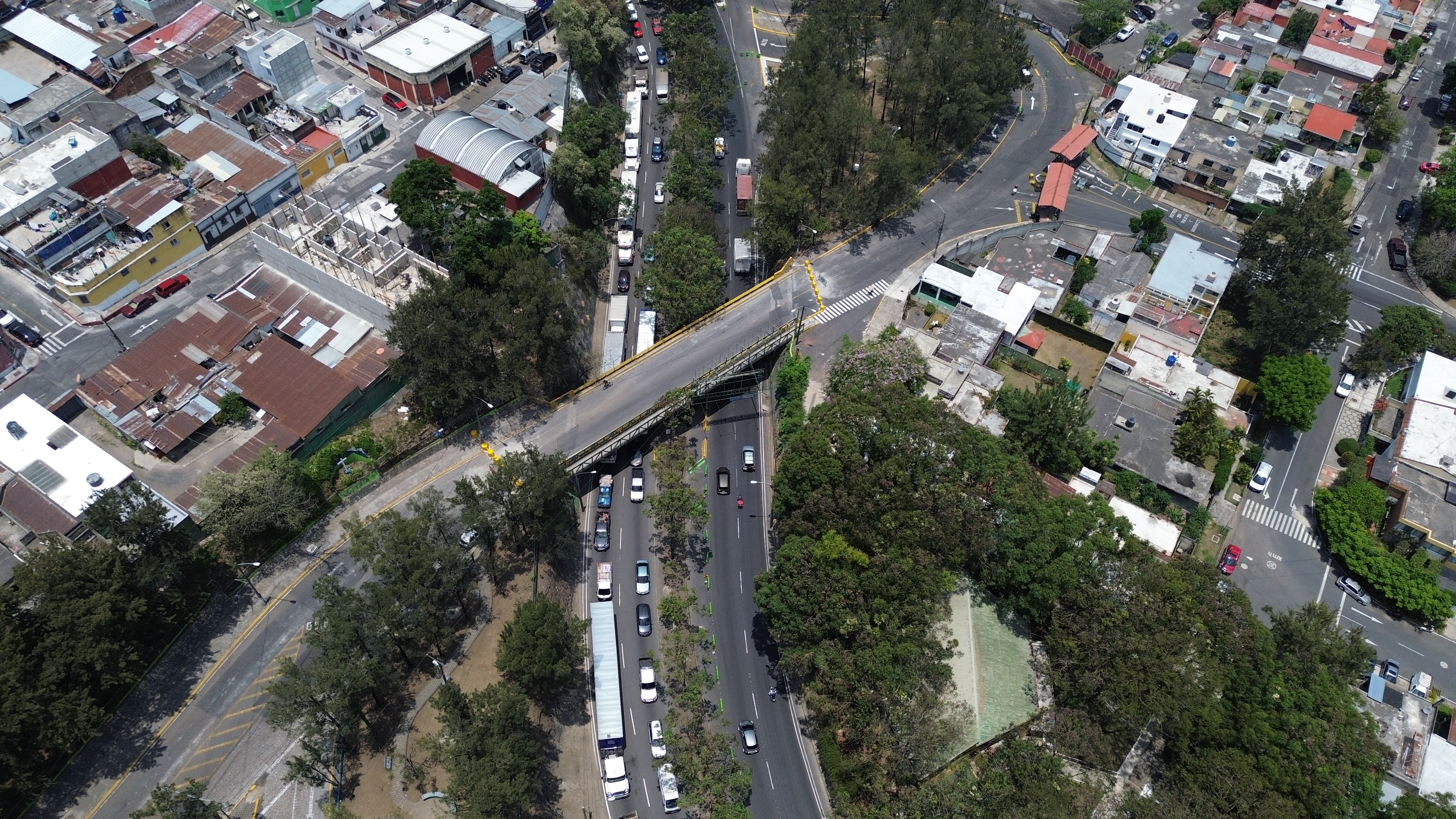 Trabajos en puente Adolfo Mijangos