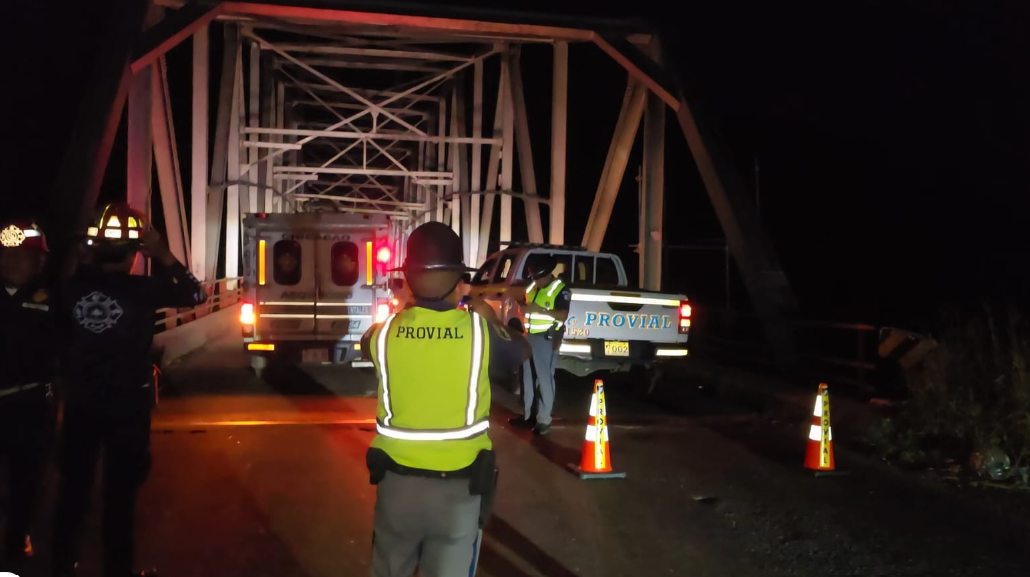 SIN PASO EN PUENTE NAHUALATE, CHICACAO