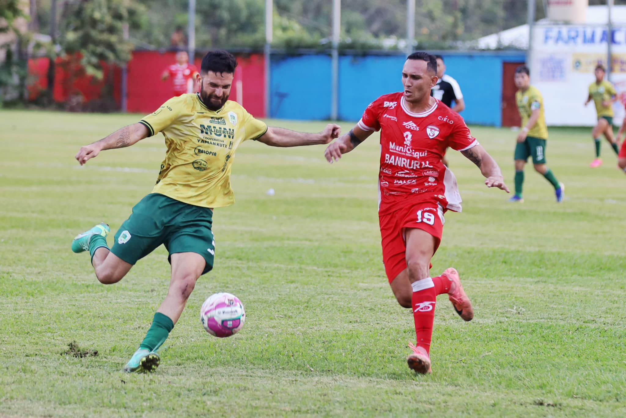 El duelo entre Sacachispas y La Libertad quedó 1-1.