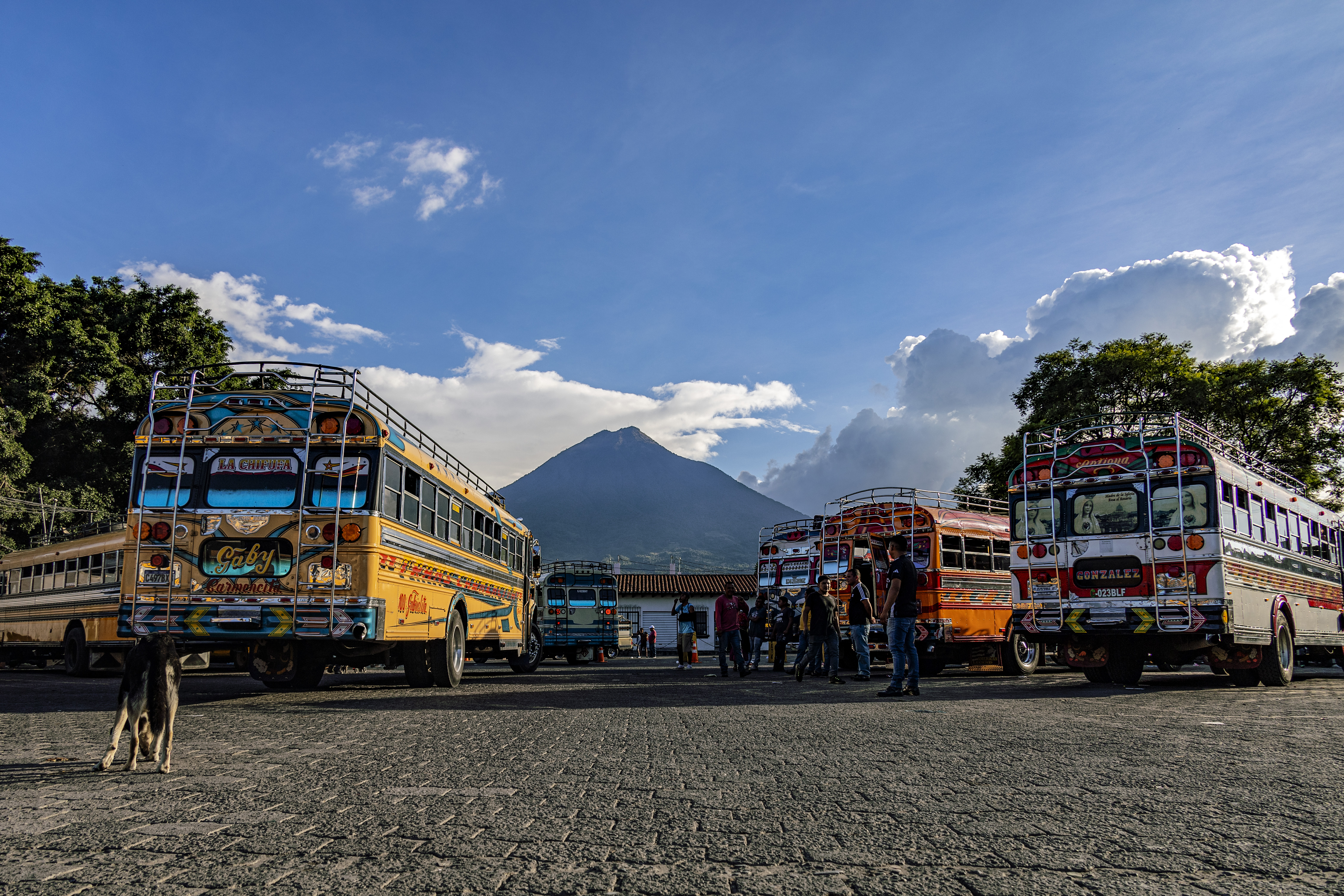 Fotografía de la estación de autobuses, en Antigua Guatemala