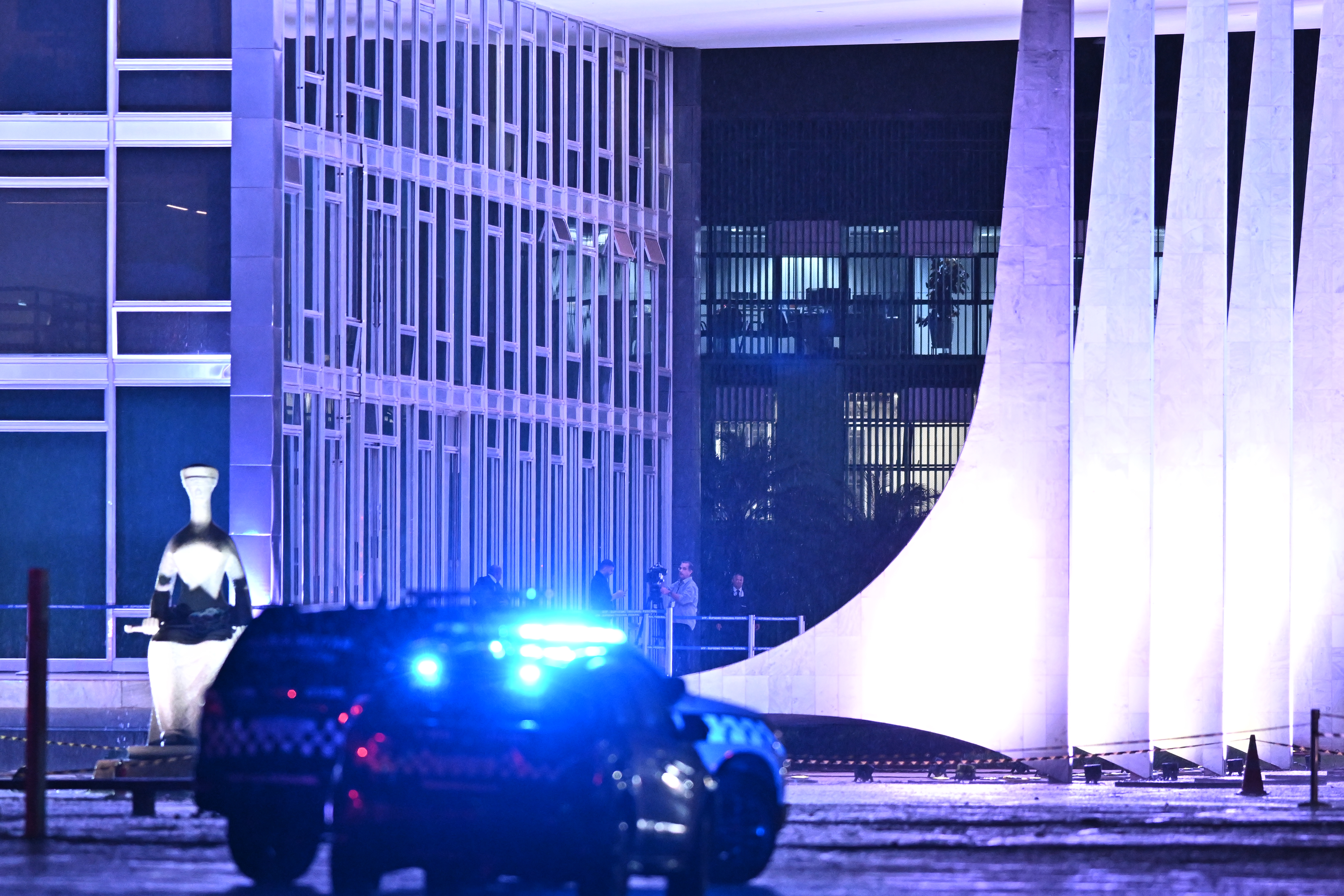 Las explosiones de Brasilia fueron un ataque suicida, según la Policía