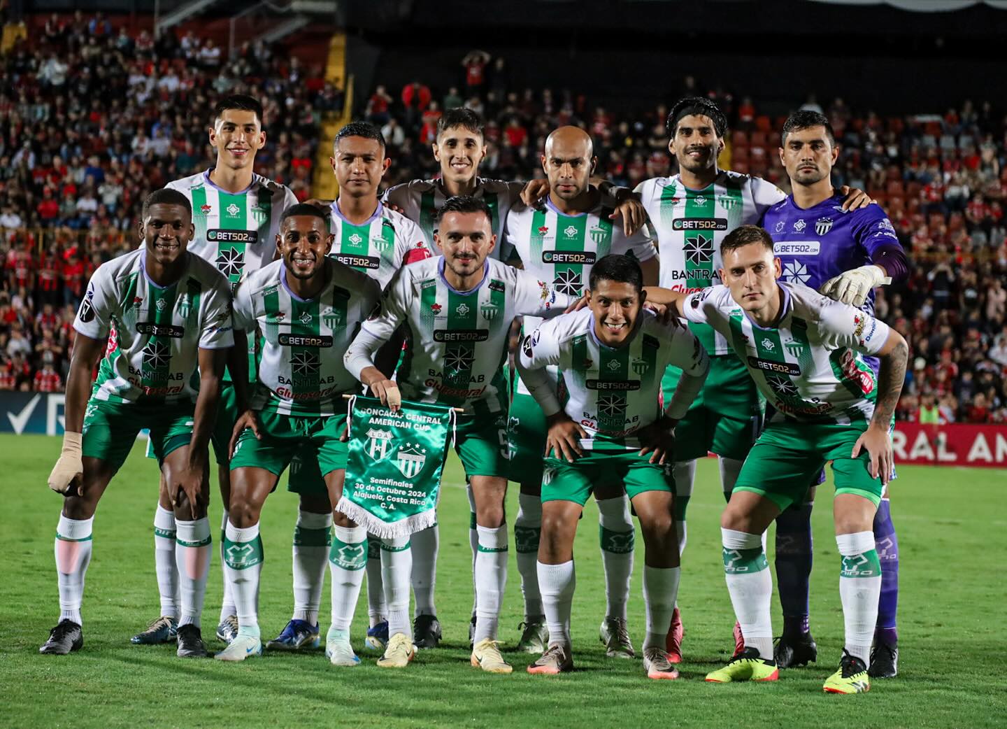 José Ardón y Óscar Castellanos son los hombres más destacados de Antigua GFC.