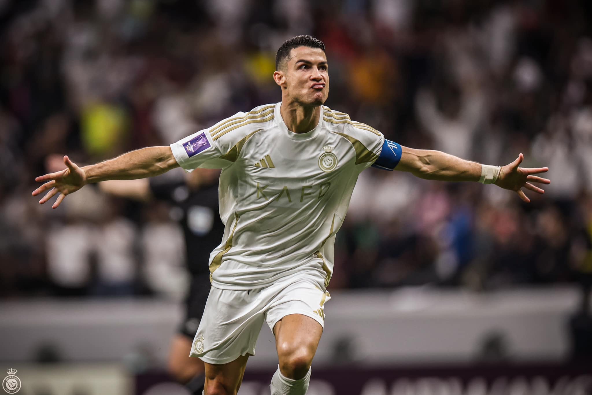 Cristiano Ronaldo celebra uno de los dos goles conseguidos en el partido contra el  Al Gharafa qatarí. (Foto Al Nassr).