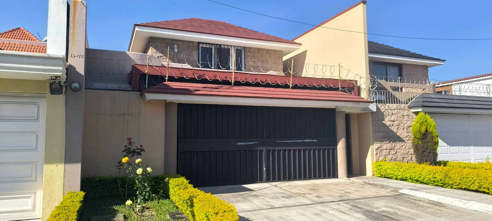 Una vivienda ubicada en San Cristóbal, zona 8 de Mixco, en la que vivían los presuntos sicarios que atacaron a la fiscal del MP, Miriam Reguero Sosa, fue extinguida a favor del Estado de Guatemala. (Foto Prensa Libre: MP)