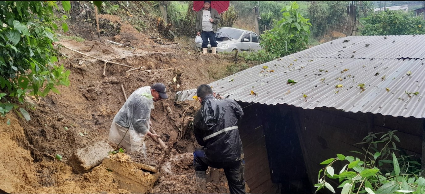 Vivienda dañada en Cobán, Alta Verapaz, por las lluvias de Sara. (Foto: Conred)