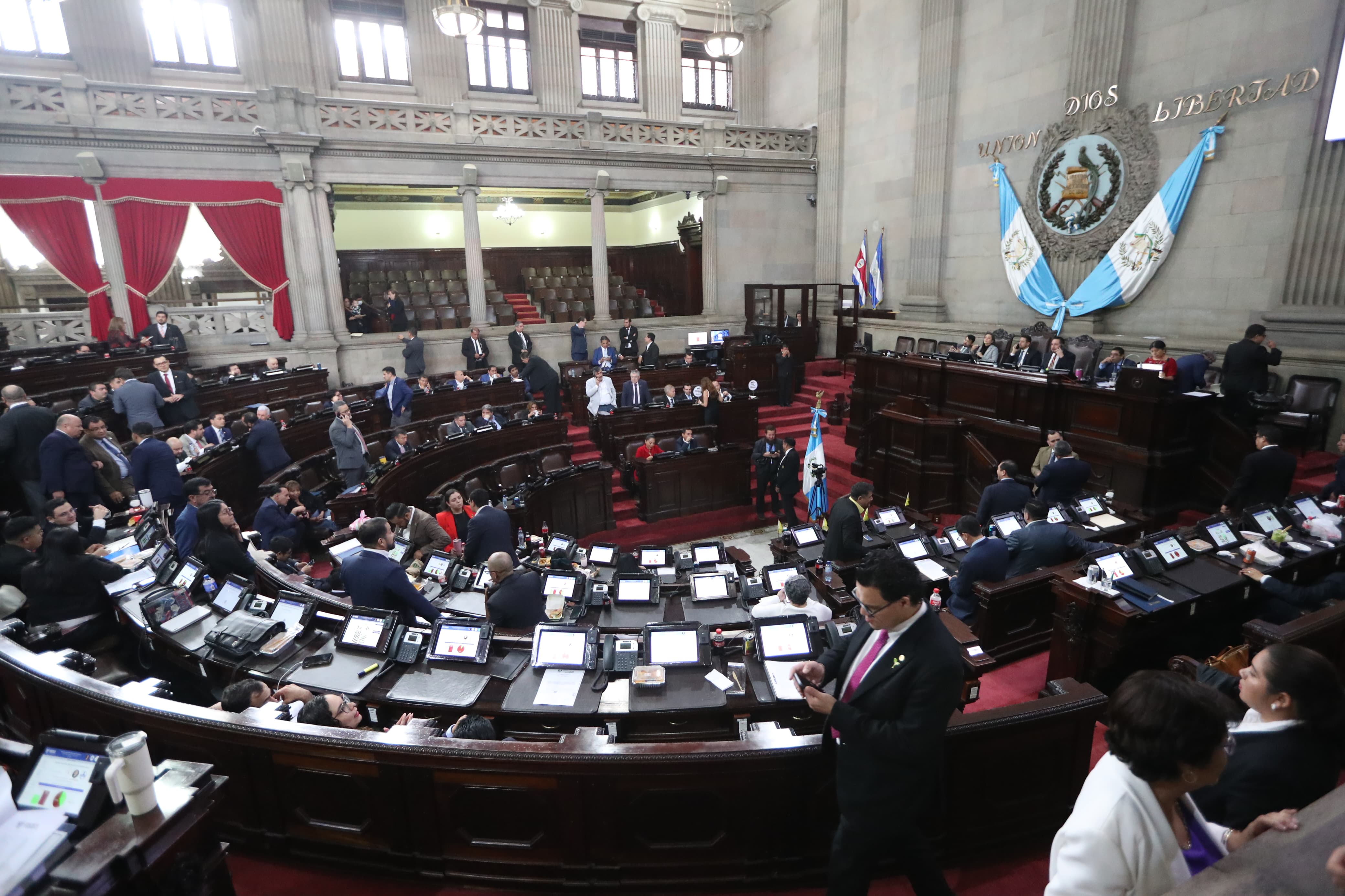 Sesión plenaria del Congreso de la República