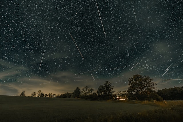 Se dice que las Úrsidas provienen de la Osa Mayor. Se trata de una lluvia de estrellas esperada para fin de año