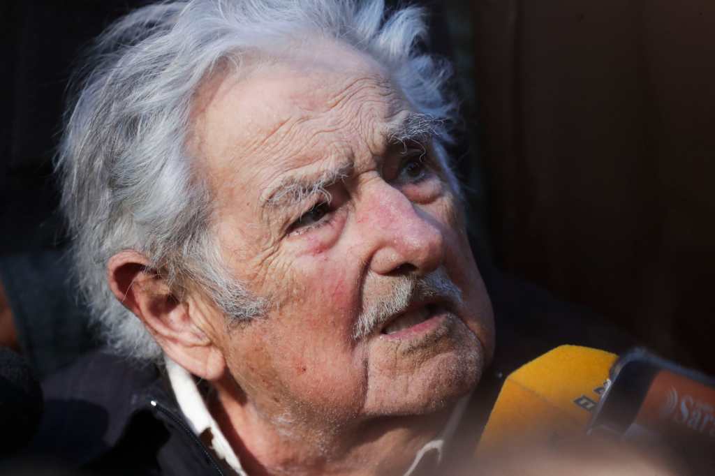 José Mujica es hospitalizado