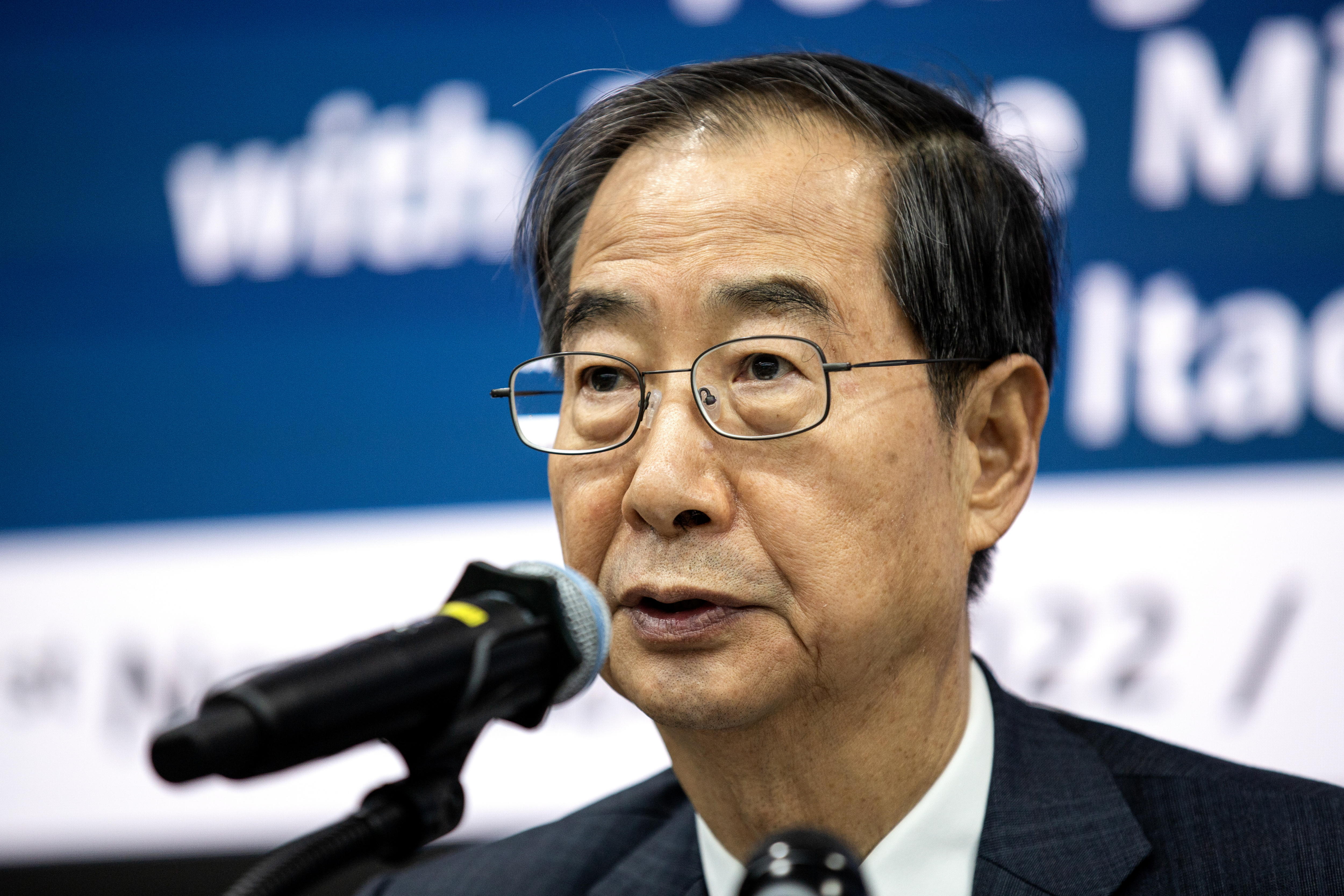 Han Duck-soo presidente interino de Corea del Sur destituido