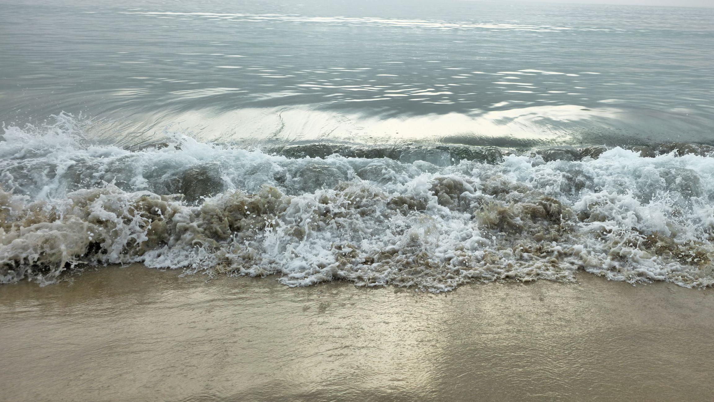 ¿Por qué el mar es salado si se alimenta mayormente de ríos de agua dulce