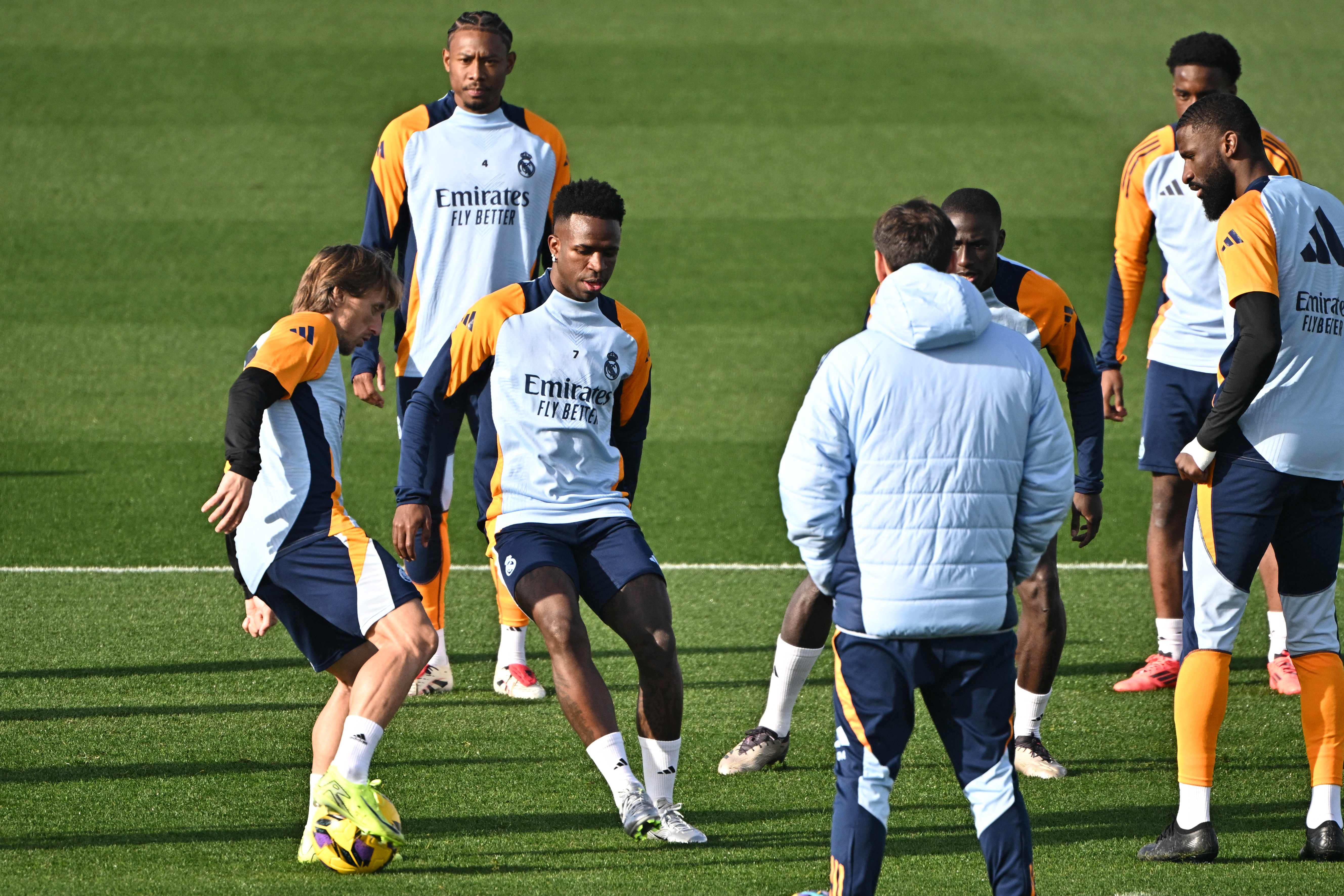 Vinícius Junior durante el entrenamiento del Real Madrid en la Ciudad Valdebebas. (Foto Prensa Libre: AFP).