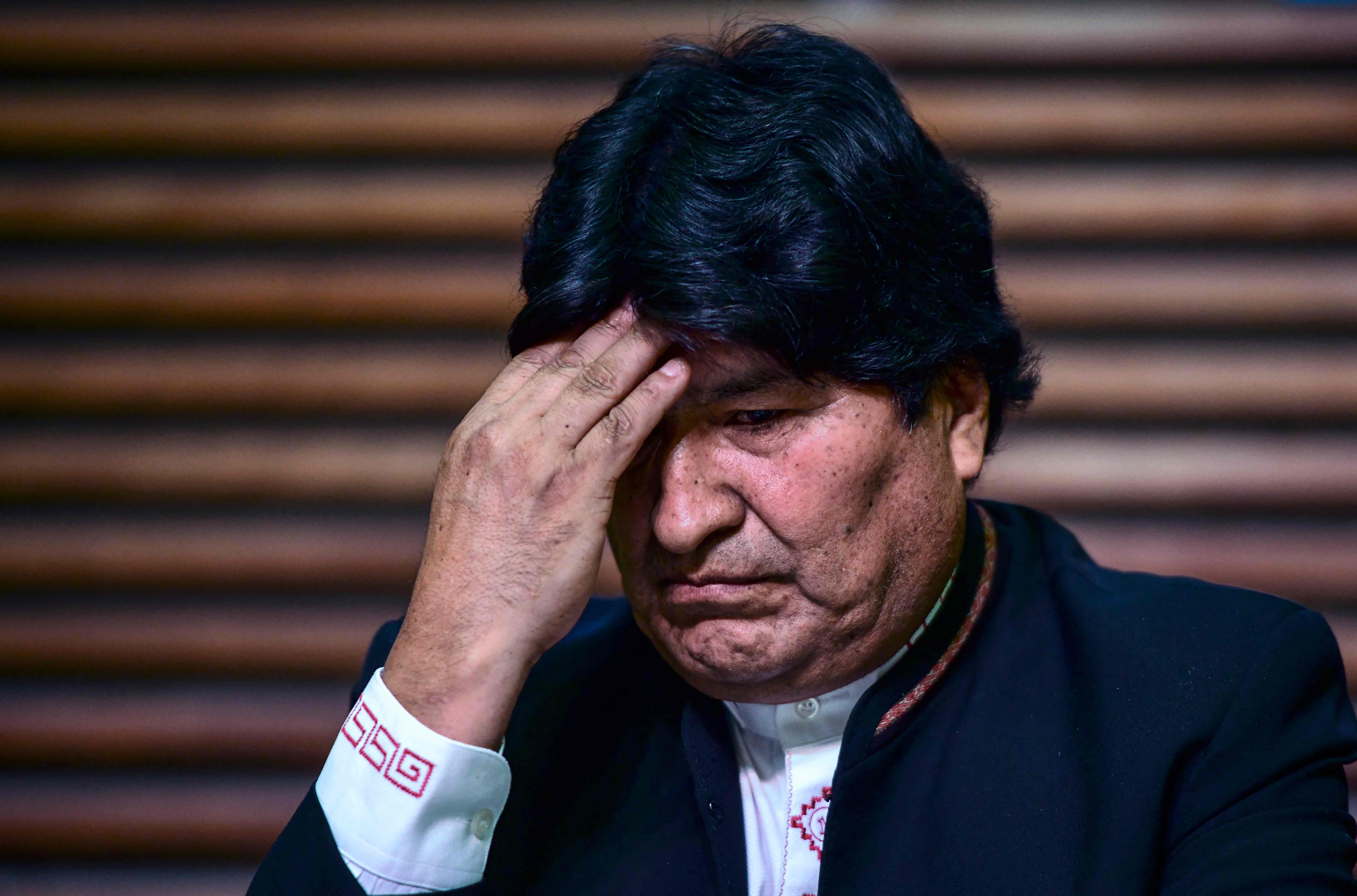 Emiten orden de captura contra Evo Morales