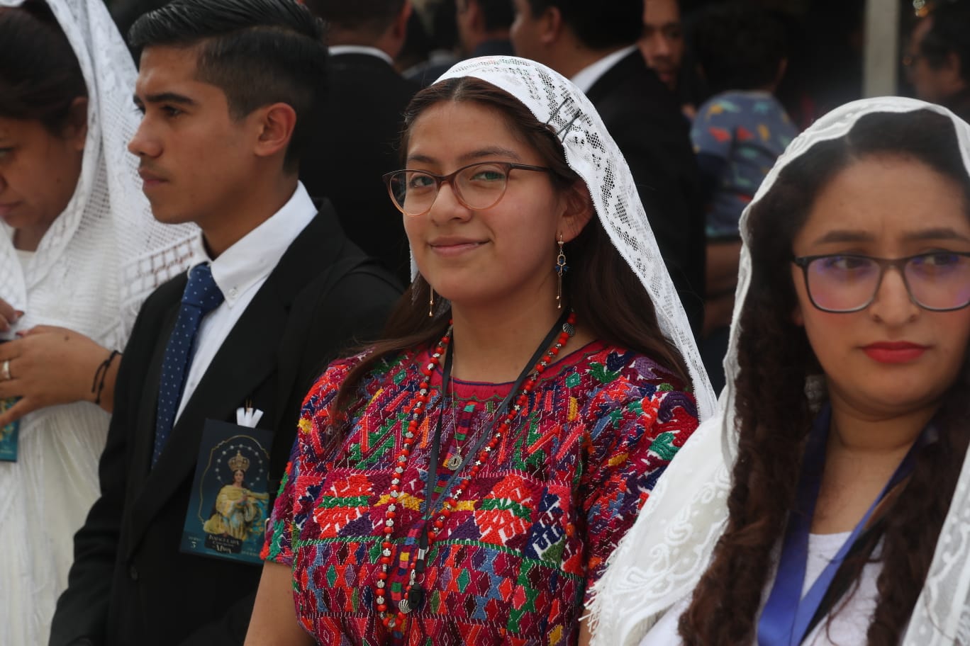 María Daniela Guacamaya, la joven que cumple años este domingo y carga con ilusión a la Virgen de la Inmaculada Concepción