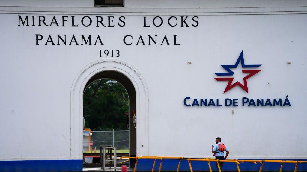 La vía interoceánica del Canal de Panamá juega un papel esencial en el comercio mundial.

Getty Images