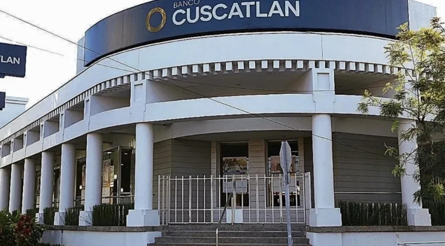 Banco Cuscatlán de El Salvador adquirió el Banco Inmobiliario de Guatemala en diciembre de 2024.