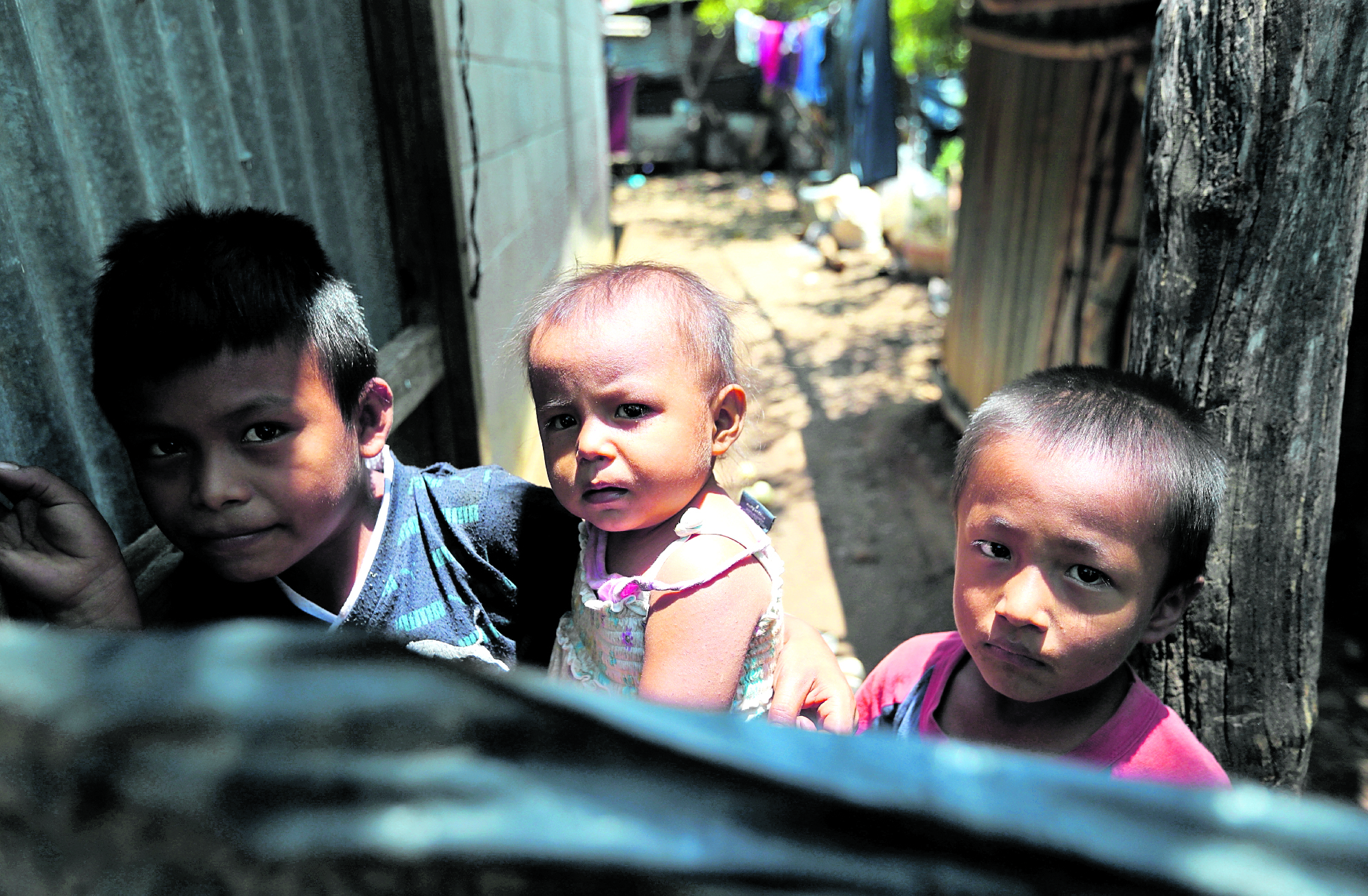 Niños de la aldea las Casitas en el municipio de Gualan  el niño padece de desnutrición tiene problemas con alimentación el gobierno no le ha llevado ayuda. 


Fotografía. Erick Avila:                        22/05/2020