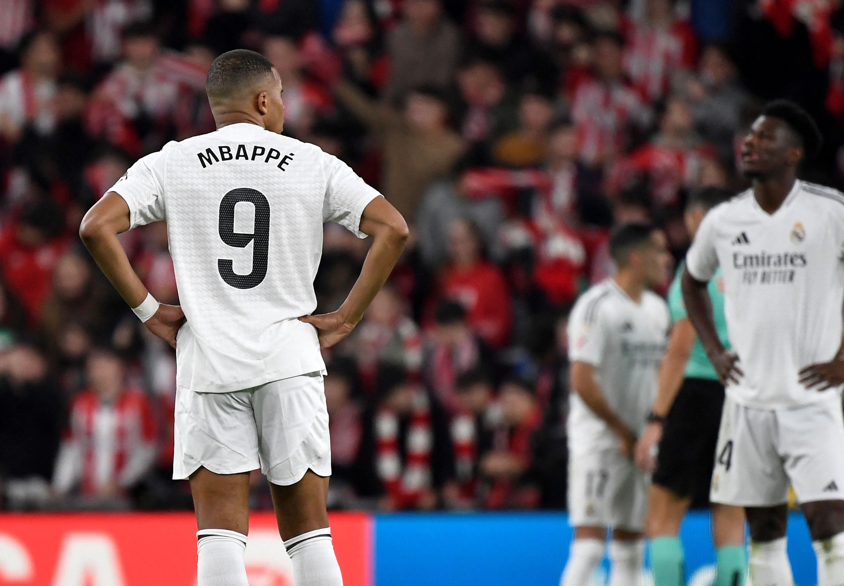 Kylian Mbappé y el Real Madrid cargaron con la derrota en su visita a San Mamés contra el Athletic. (Foto Prensa Libre: AFP),