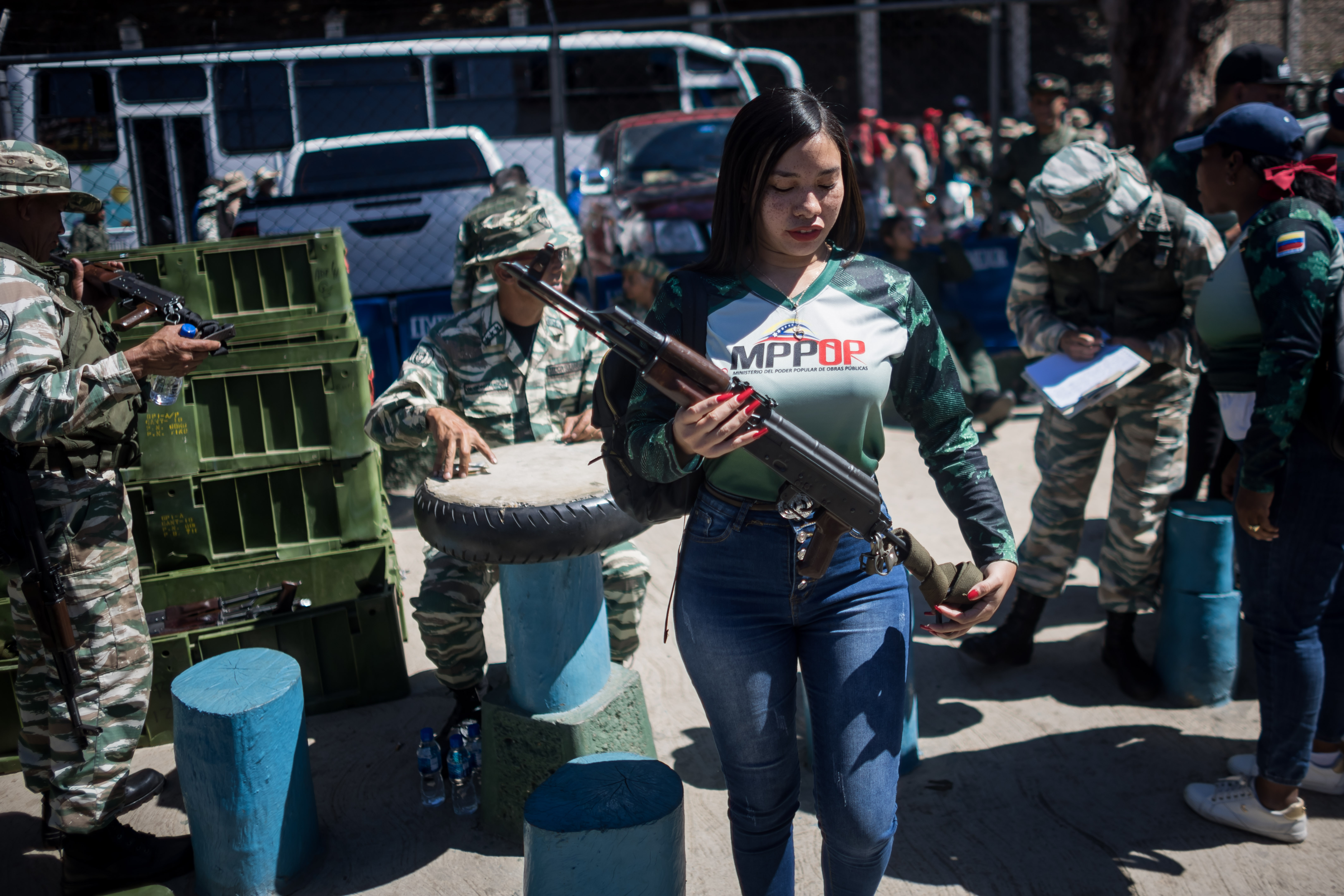 Maduro activa órganos de dirección integral para "defensa de la paz" antes del 10 de enero