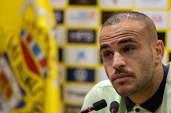 LAS PALMAS DE GRAN CANARIA, 16/01/2025.- El delantero de la UD Las Palmas, Sandro Ramírez, comenta en rueda de prensa el partido que su equipo disputa este domingo contra el Real Madrid en el estadio Santiago Bernabéu, correspondiente a la jornada 20 de LaLiga EA Sports. EFE/Quique Curbelo