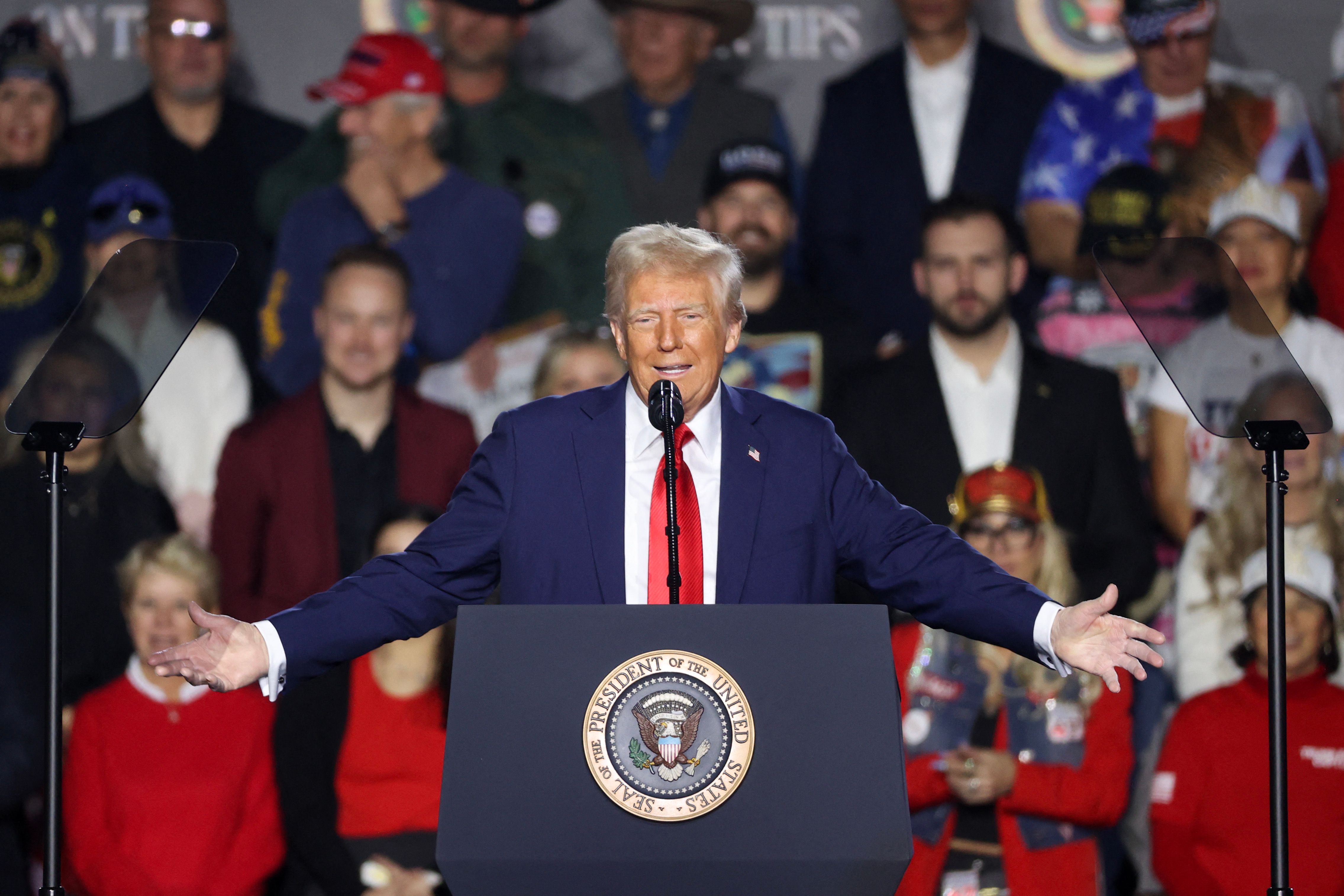 LAS VEGAS, NEVADA - JANUARY 25: U.S. President Donald Trump speaks at a rally at Circa Resort & Casino on January 25, 2025 in Las Vegas, Nevada. The event focused on Trumps first week in office, including his proposed policy to eliminate taxes on tips for service industry employees.   Ian Maule/Getty Images/AFP (Photo by Ian Maule / GETTY IMAGES NORTH AMERICA / Getty Images via AFP)