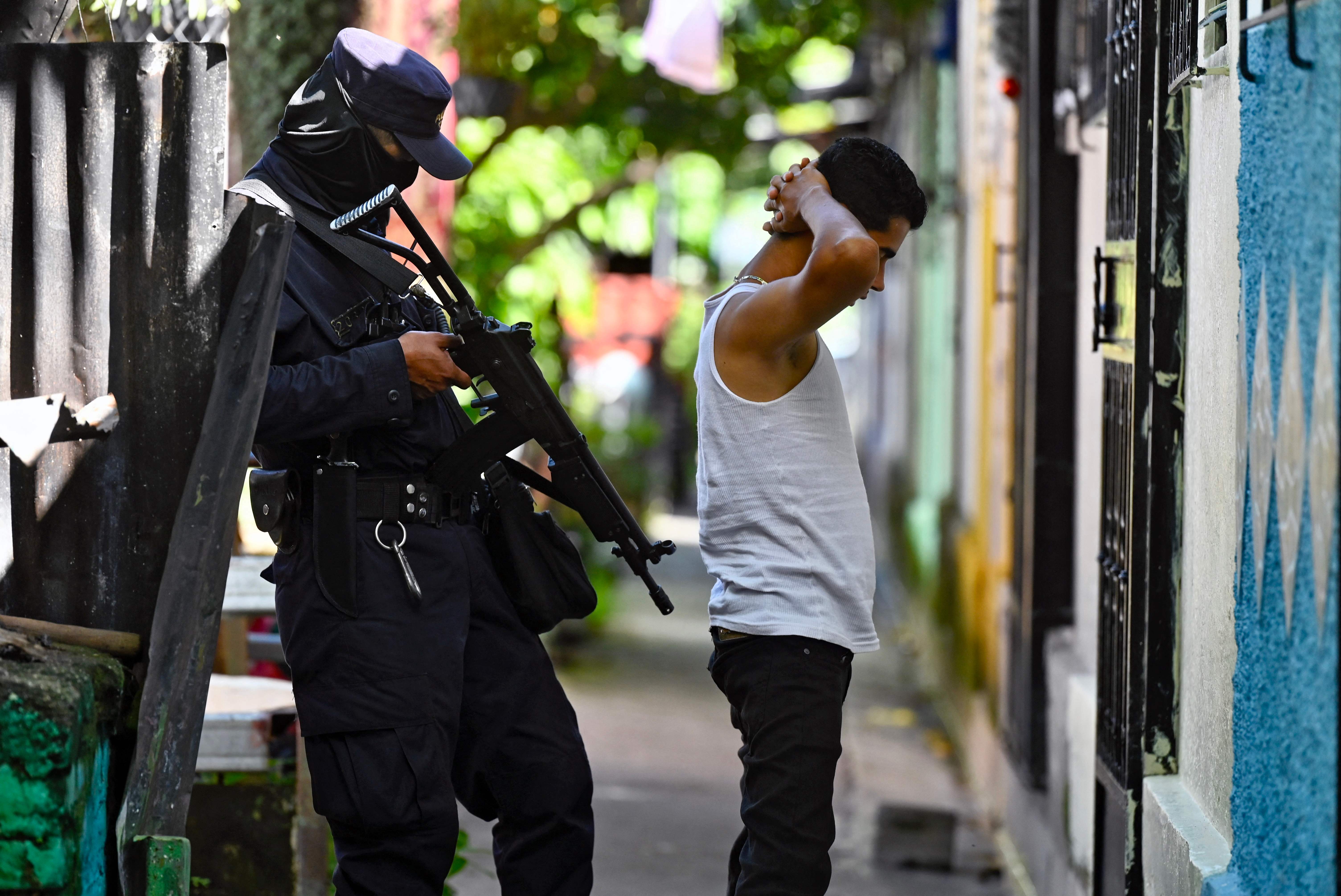 Guerra contra las pandillas en El Salvador