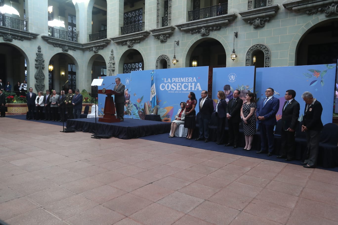 El presidente Bernardo Arévalo nombra a cuatro gobernadores para los departamentos de Guatemala, Baja Verapaz, Jalapa y Quiché. (Foto Prensa Libre: J. D. González)