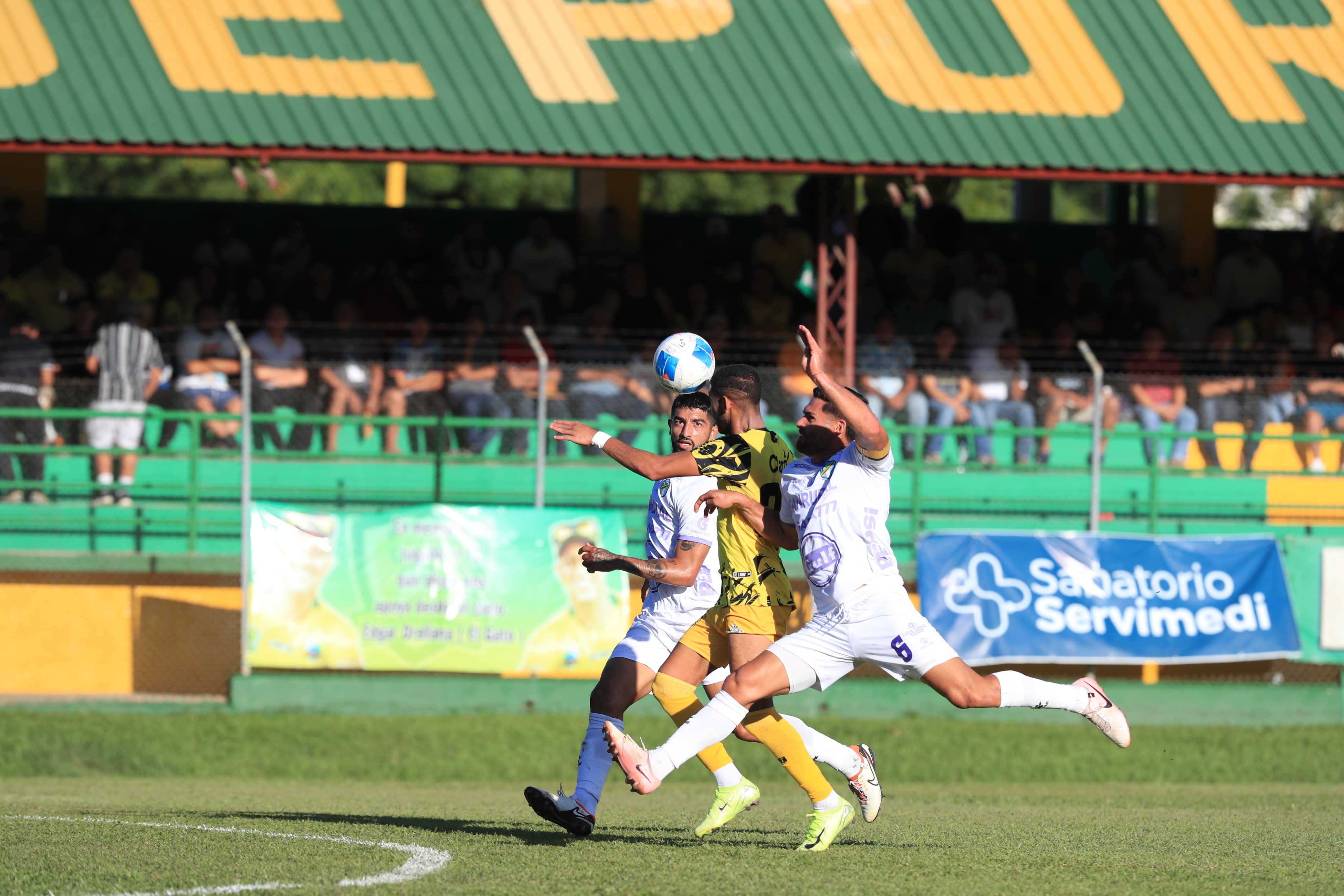 El empate sin goles entre Guastatoya y Comunicaciones inaugura la segunda jornada.