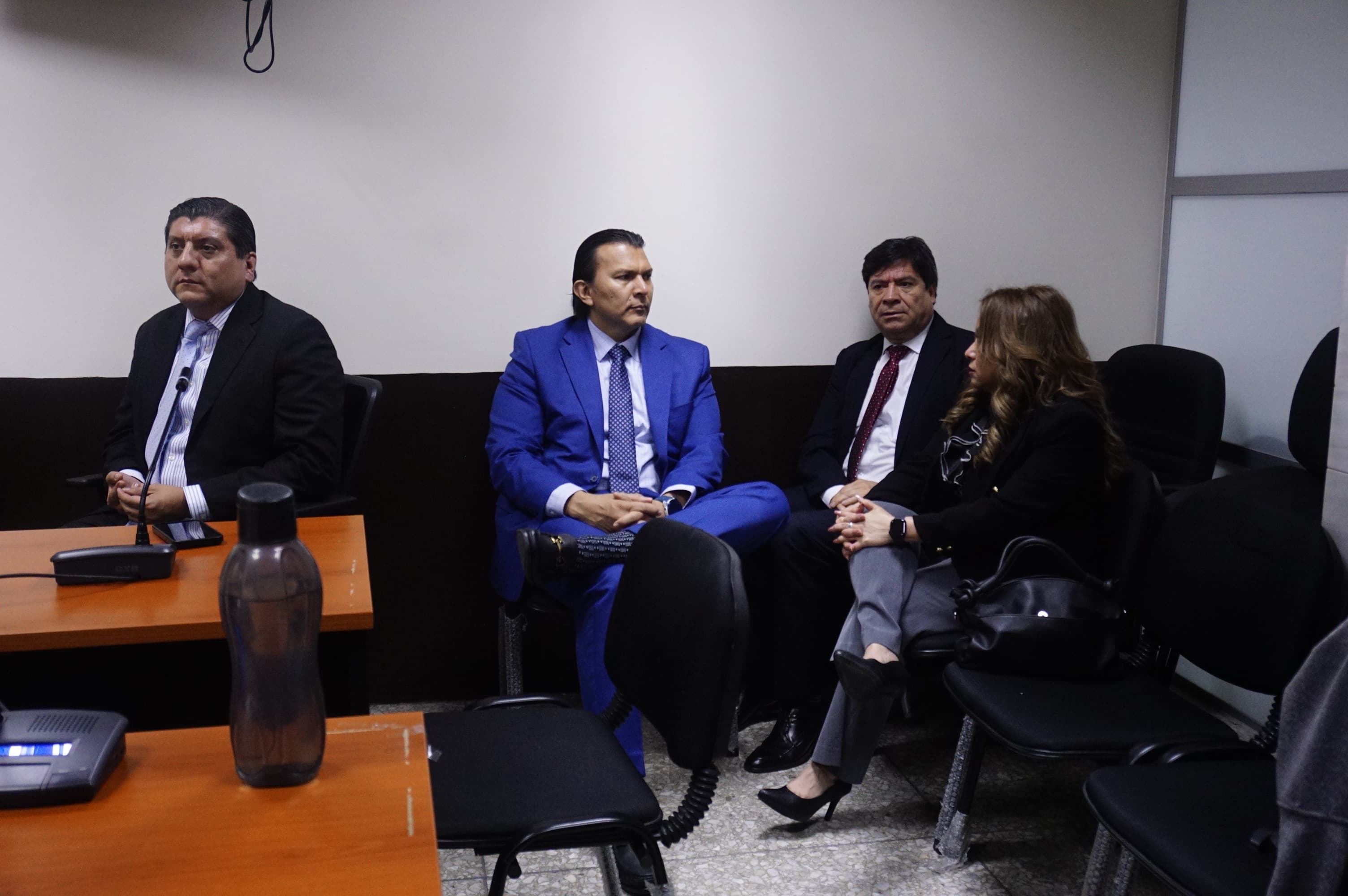 Los magistrados del TSE señalados en el caso TREP durante una audiencia judicial. (Foto Prensa Libre: Daniel Samayoa)