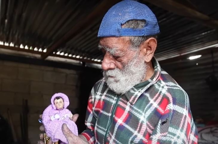 Imagen de Niño Dios resulta intacta tras incendio en zona 6