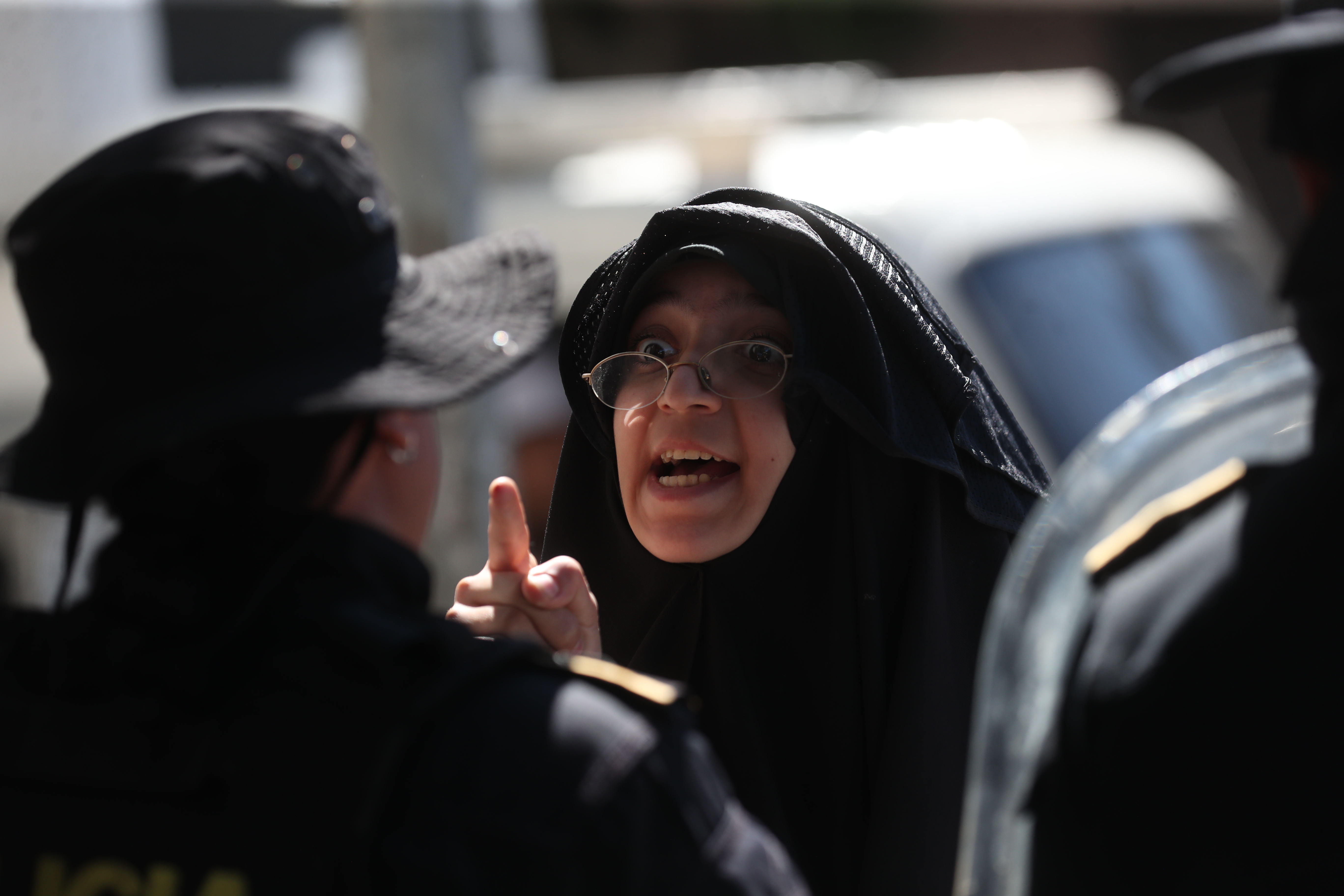 Secta Lev Tahor protesta frente al centro Alida Espaa ubicado en la zona 3 los ltimos das y autoridades han dado detalles de algunos de los hallazgos de supuestos abusos contra menores de este grupo. Transcurra el 20 de diciembre de 2024 cuando la comunidad fue objeto de allanamientos en El Amatillo, Oratorio, Santa Rosa.

Prensa Libre. Erick Avila  16/01/2025