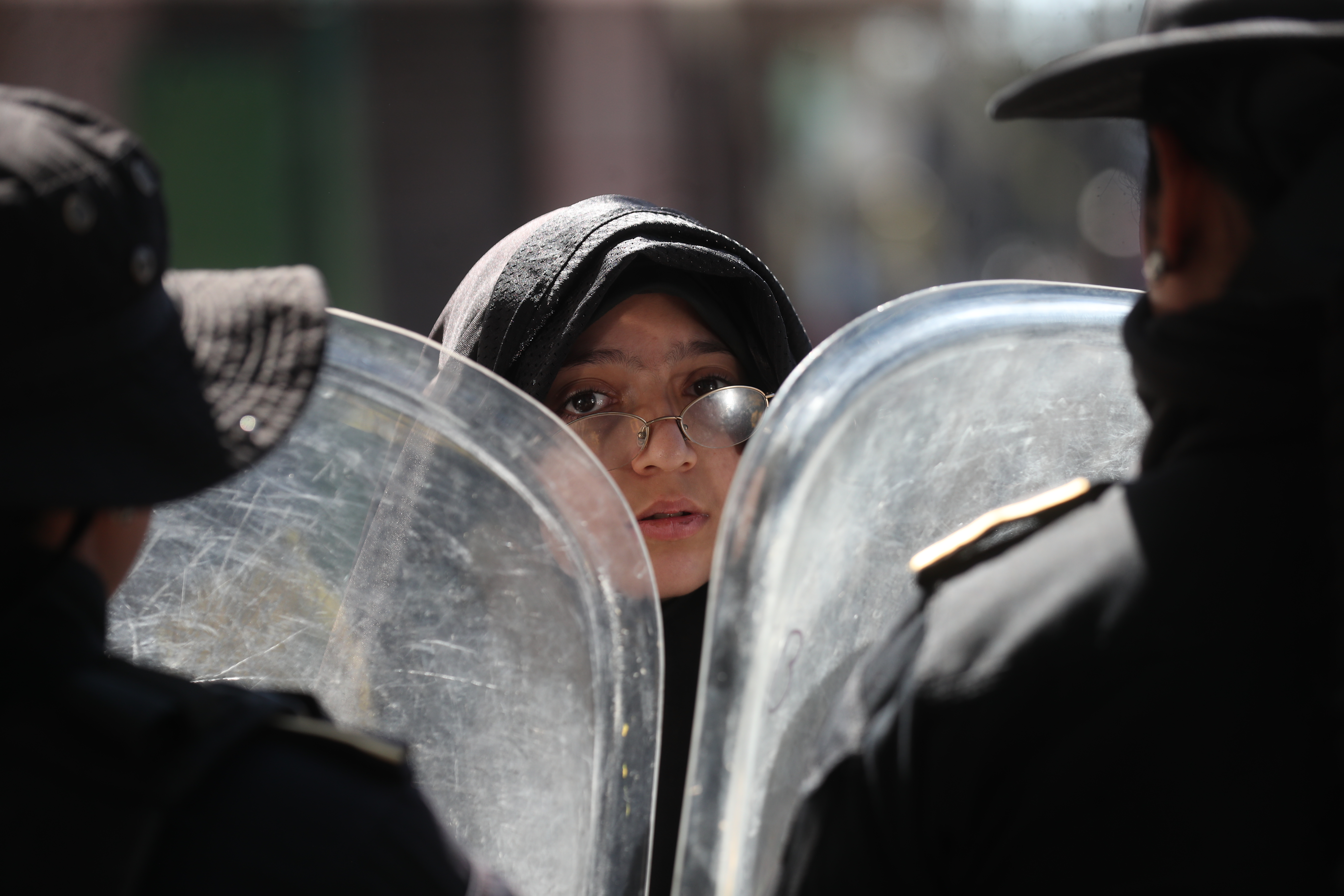 Secta Lev Tahor protesta frente al centro Alida Espaa ubicado en la zona 3 los ltimos das y autoridades han dado detalles de algunos de los hallazgos de supuestos abusos contra menores de este grupo. Transcurra el 20 de diciembre de 2024 cuando la comunidad fue objeto de allanamientos en El Amatillo, Oratorio, Santa Rosa.

Prensa Libre. Erick Avila  16/01/2025